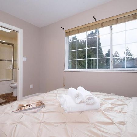 Spacious 4Br W Ensuites Mins To Downtown Yvr Ubc Vancouver Dış mekan fotoğraf