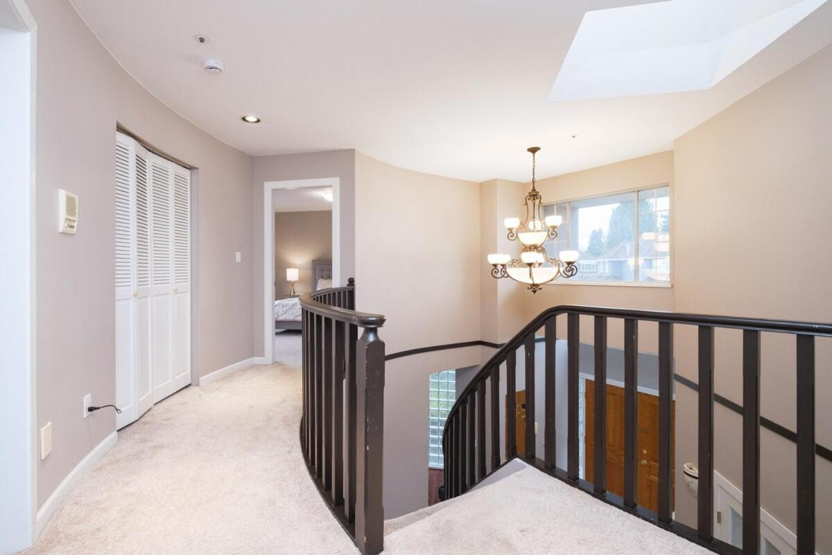 Spacious 4Br W Ensuites Mins To Downtown Yvr Ubc Vancouver Dış mekan fotoğraf