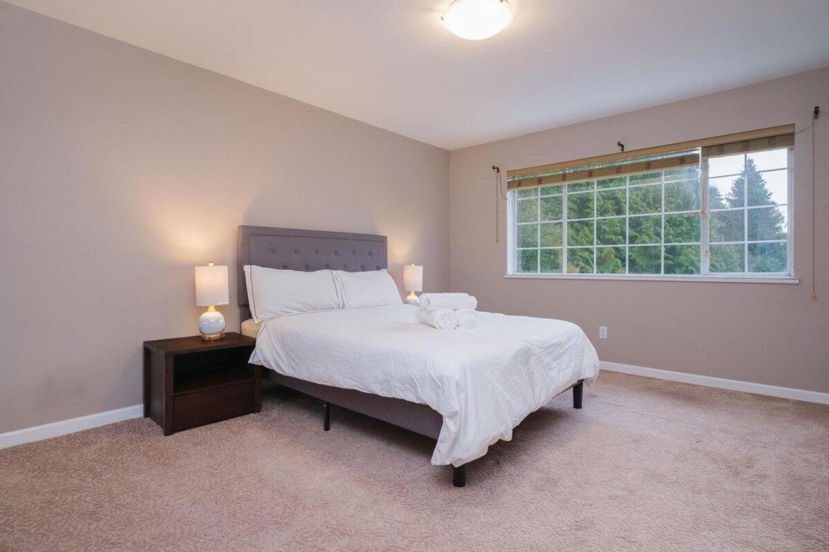 Spacious 4Br W Ensuites Mins To Downtown Yvr Ubc Vancouver Dış mekan fotoğraf