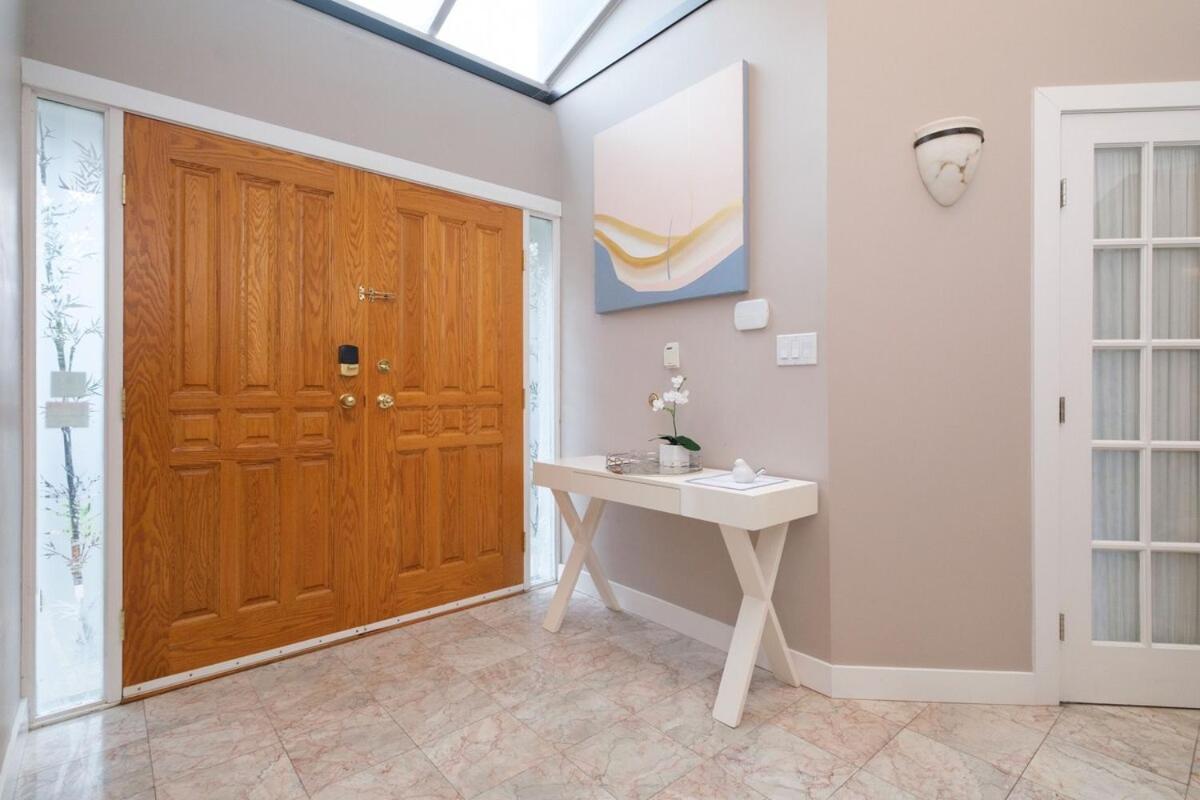 Spacious 4Br W Ensuites Mins To Downtown Yvr Ubc Vancouver Dış mekan fotoğraf