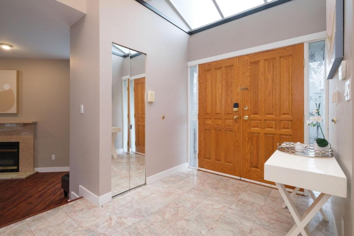 Spacious 4Br W Ensuites Mins To Downtown Yvr Ubc Vancouver Dış mekan fotoğraf