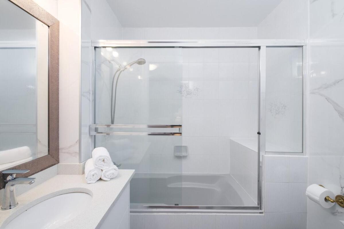 Spacious 4Br W Ensuites Mins To Downtown Yvr Ubc Vancouver Dış mekan fotoğraf