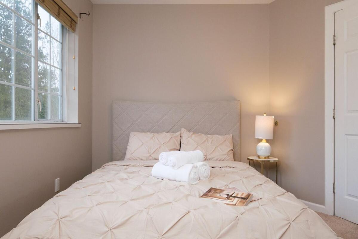 Spacious 4Br W Ensuites Mins To Downtown Yvr Ubc Vancouver Dış mekan fotoğraf